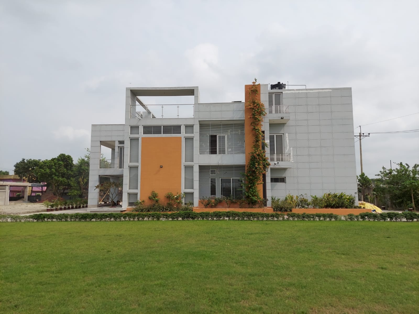 Duplex Villa Chitroneer